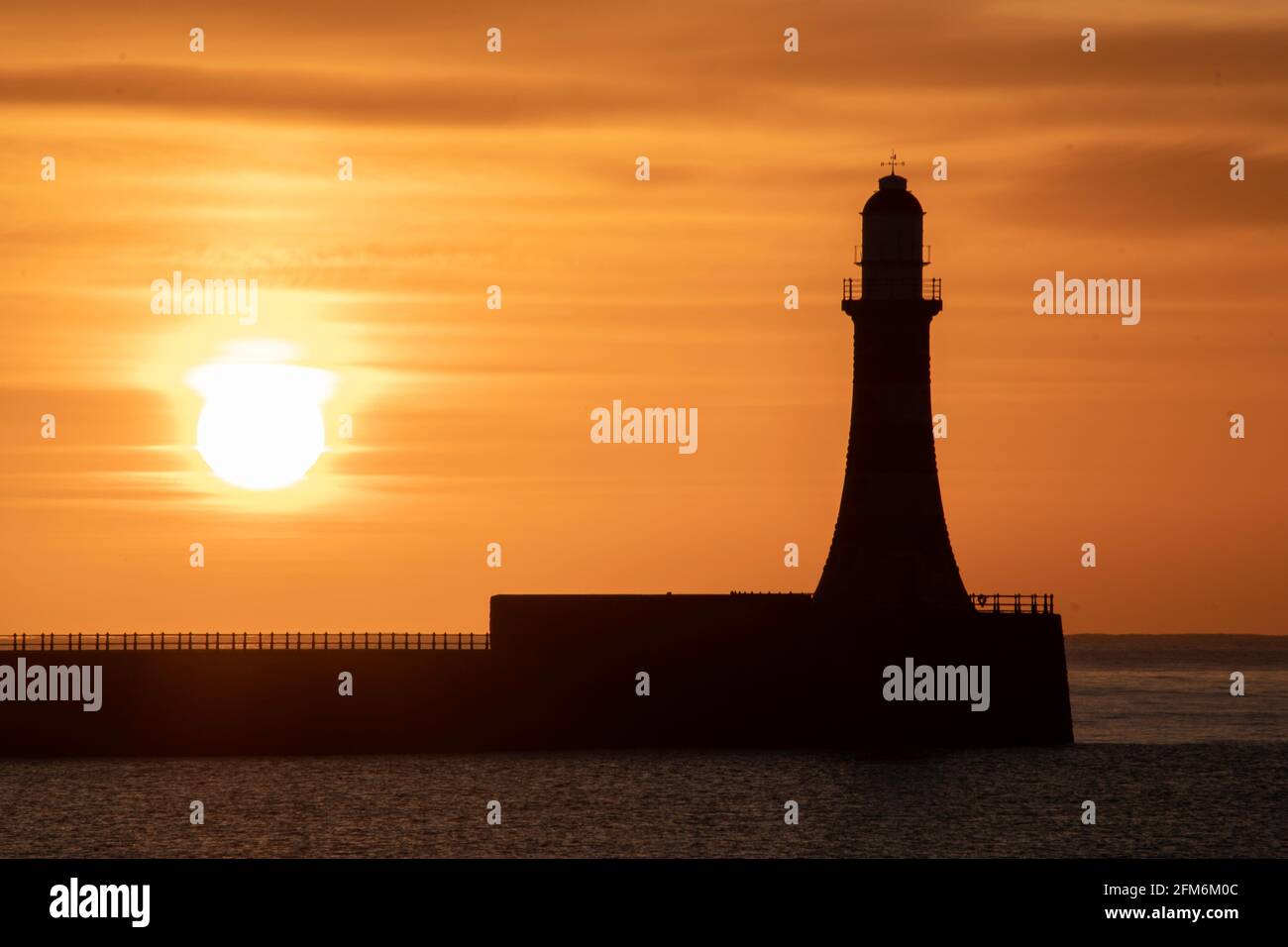Sonnenaufgang über dem Sunderland Stockfoto