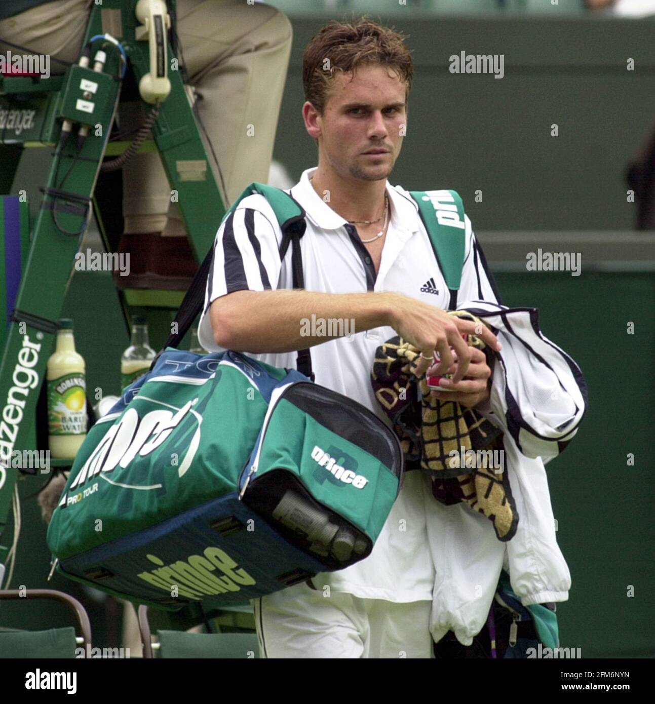 Jan Michael Gambill Wimbledon Tennis Championship 2000. Juli nach dem Sieg G Goldstein Stockfoto