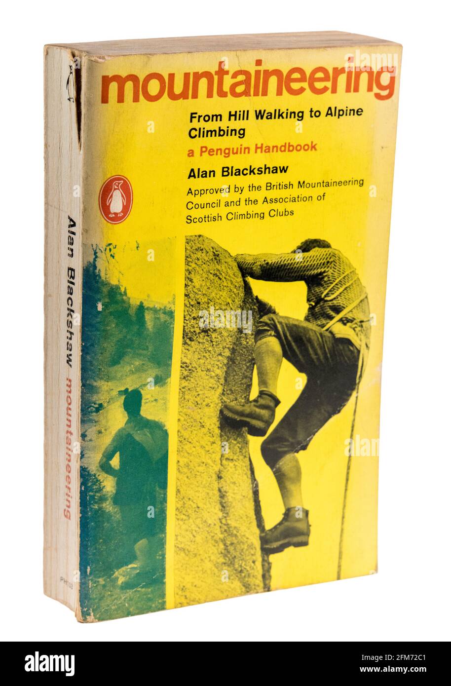 Klassisches Buch über Bergsteigen von Alan Blackshaw, veröffentlicht von Penguin im Jahr 1965 Stockfoto