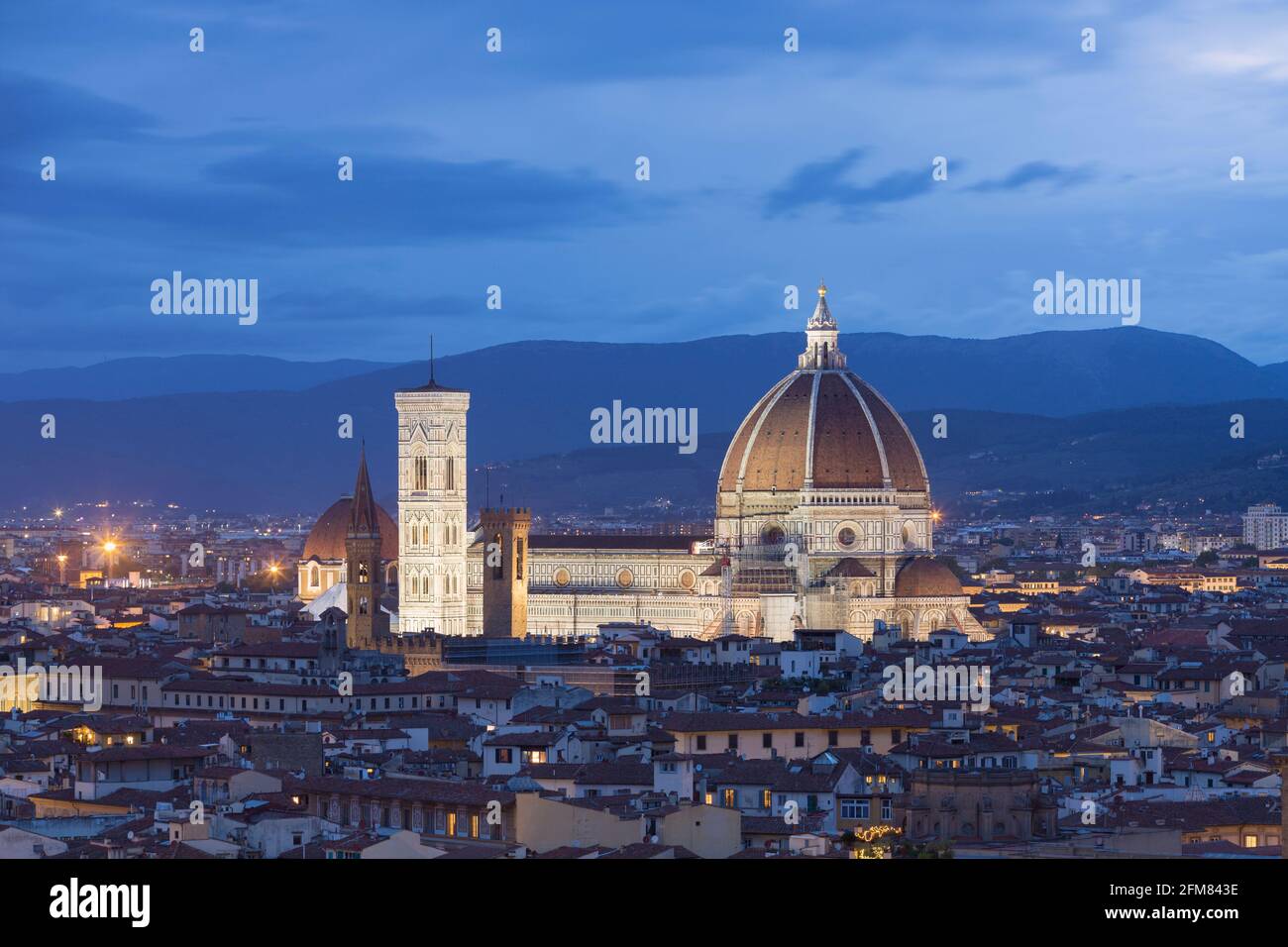 Blick auf Florenz mit der Kathedrale, Duomo di Santa Maria del Fiore, Florenz, Italien Stockfoto