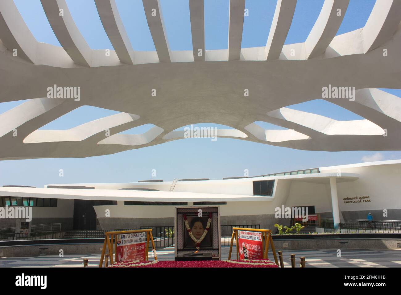 Puratchi Thalaivi Amma Dr. J. Jayalalithaa Memorial in Marina Beach, Chennai, Madras, Tamilnadu, Indien, Asien Stockfoto