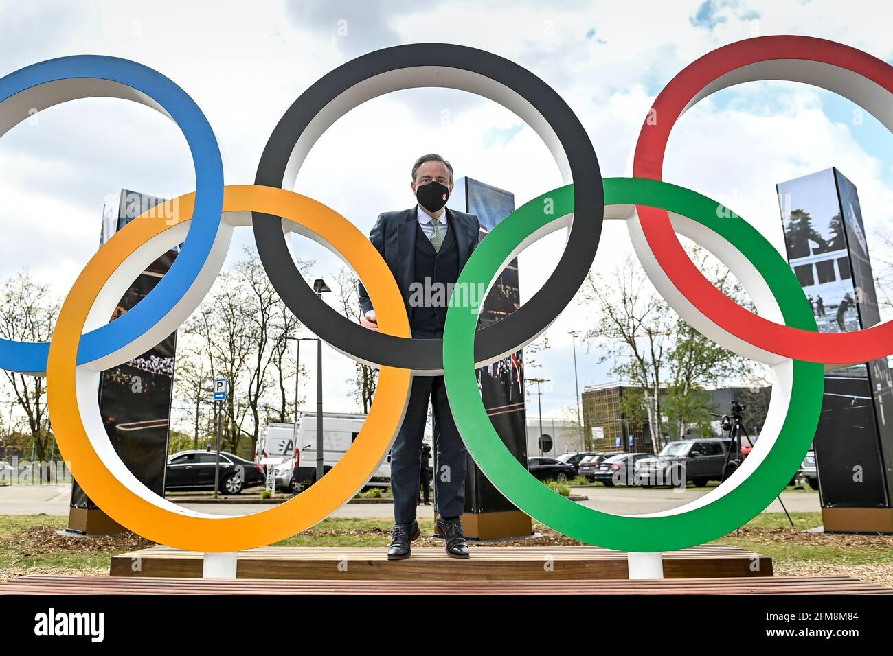 Der Bürgermeister von Antwerpen, Bart De Wever, wurde während der Enthüllung eines Denkmals mit olympischen Ringen zur Feier des 100. Jahrestages der Olympischen Spiele 1920 in EINEM BILD DARGESTELLT Stockfoto