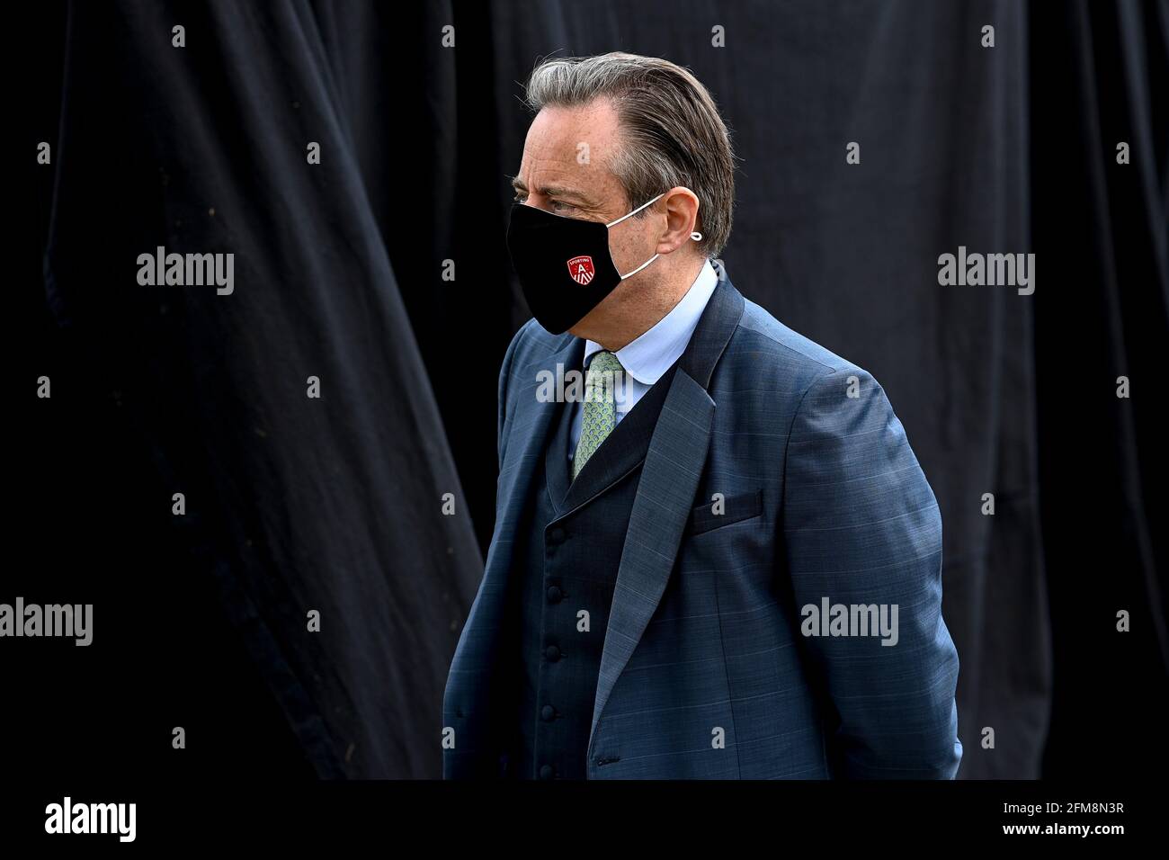 Der Bürgermeister von Antwerpen, Bart De Wever, wurde während der Enthüllung eines Denkmals mit olympischen Ringen zur Feier des 100. Jahrestages der Olympischen Spiele 1920 in EINEM BILD DARGESTELLT Stockfoto