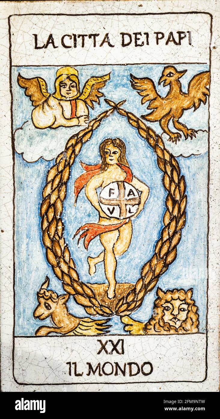 Die Welt, mittelalterliche Tarot-Karten Stockfotografie - Alamy