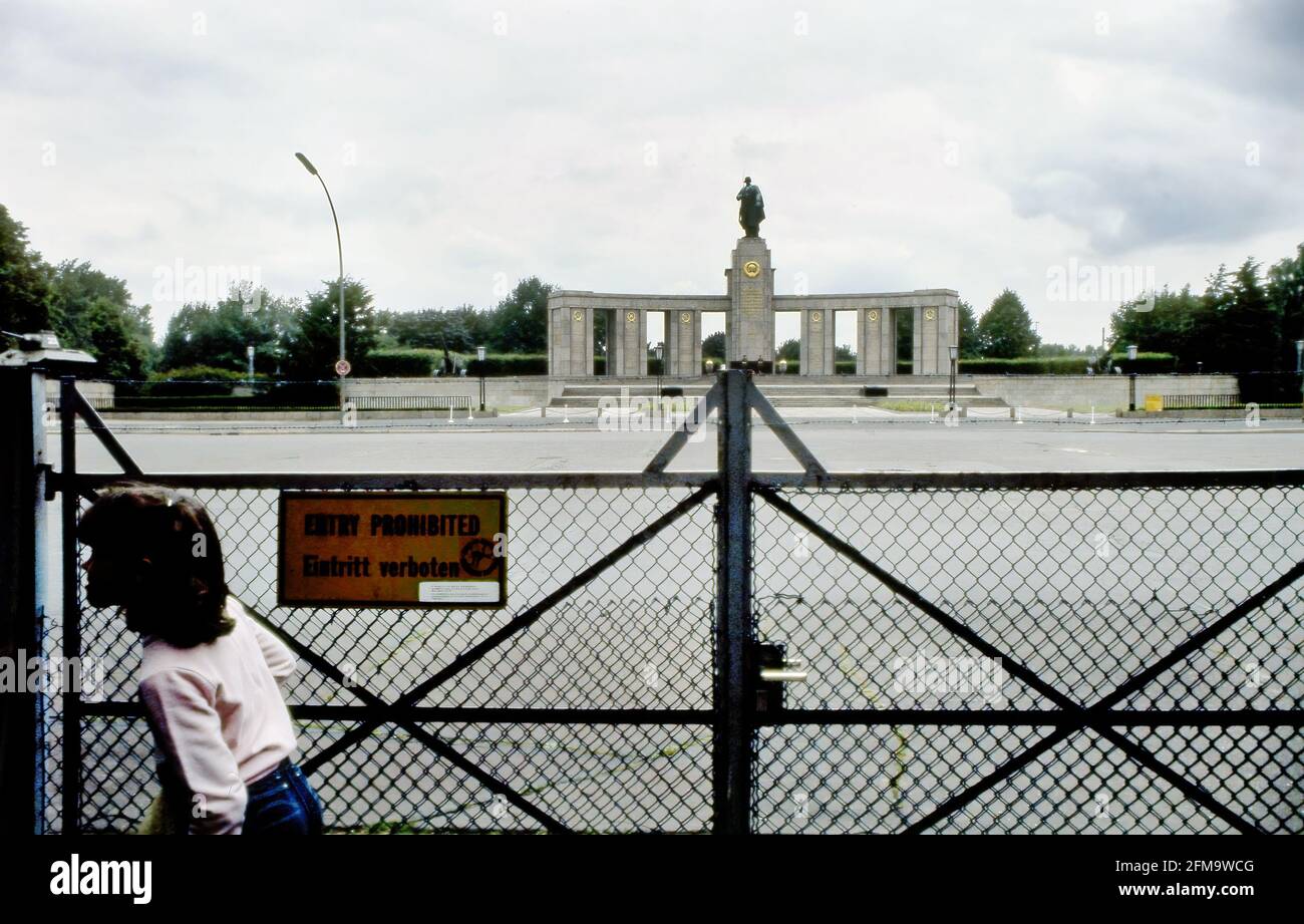 Berliner Mauer, Grenze, Juli 1984, sowjetisches Denkmal im Tiergarten in der Str.17.Juni Stockfoto