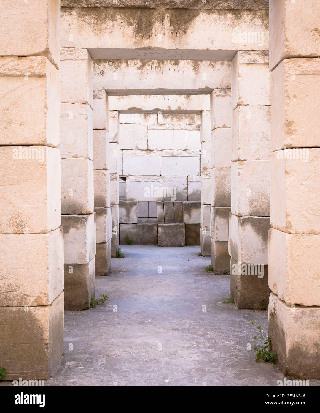 Labyrinthperspektive für das Konzept von Klaustrophobie und klaustrophobischen Menschen Stockfoto