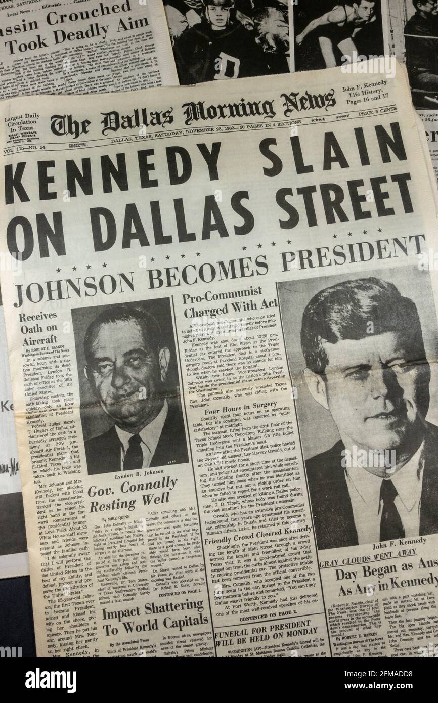 Titelseite der Dallas Morning News (Replikat Kopie) am 23. November 1963 Berichterstattung die Nachricht von der Ermordung des John F Kennedy am 22. November. Stockfoto