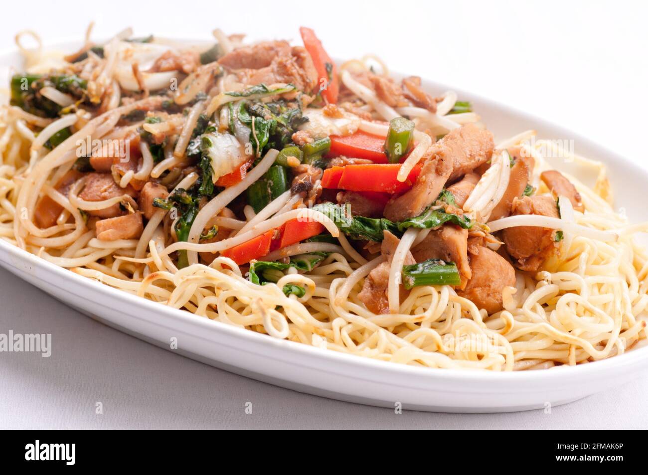 Hühnerfleisch-Chow-Mahlzeit Stockfoto