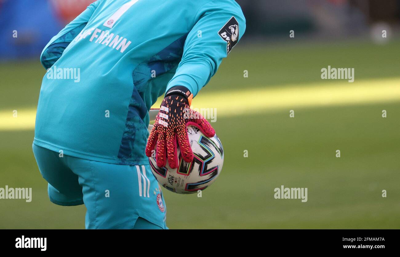 Duisburg, Deutschland. 5. Mai 2021. firo: 05.05.2021 Fußball: 3. Bundesliga-Saison 2020/21 MSV Duisburg - FC Bayern Mvºnchen München U23 2: 2 T, allgemein, Feature, Backer, Hintergrund, Abschlag weltweit Kredit: dpa/Alamy Live News Stockfoto