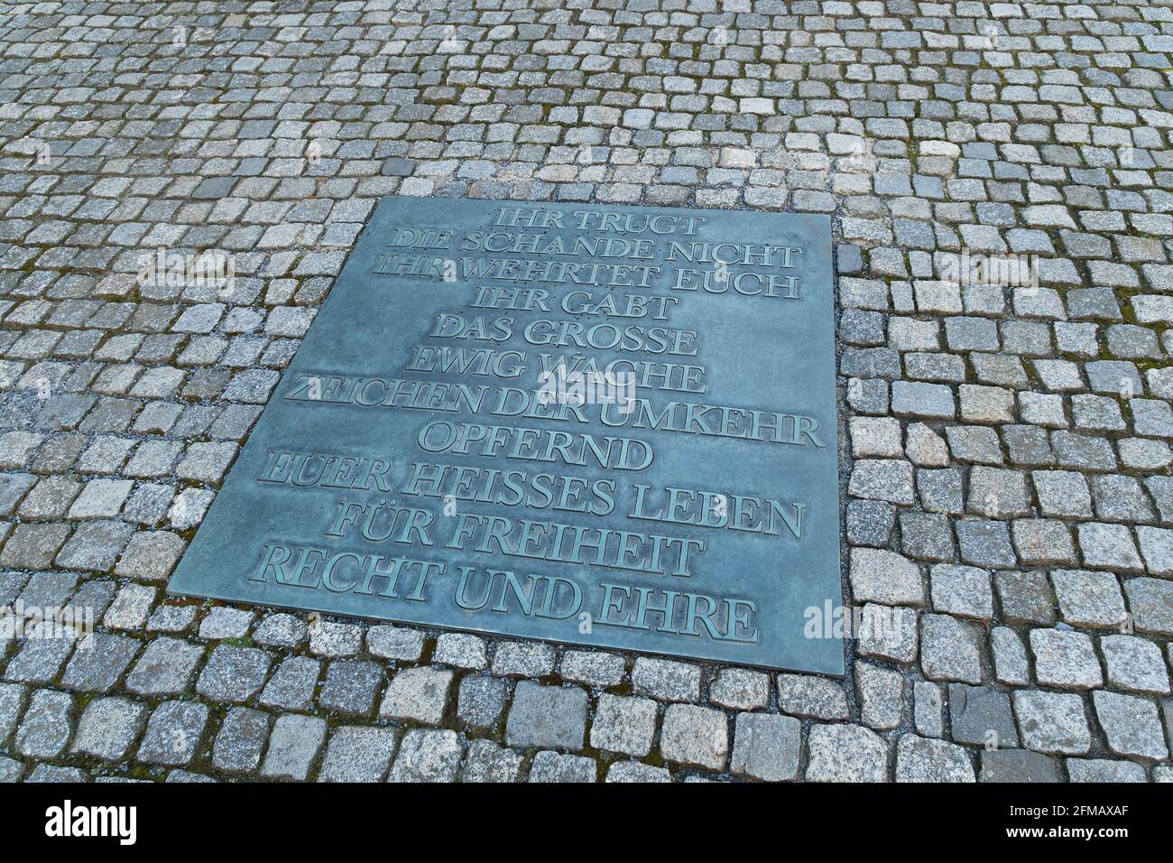 Berlin, Gedenkstätte Deutscher Widerstand, Bendlerblock, Gedenktafel für die am 20. April 1944 hingerichteten Offiziere Stockfoto