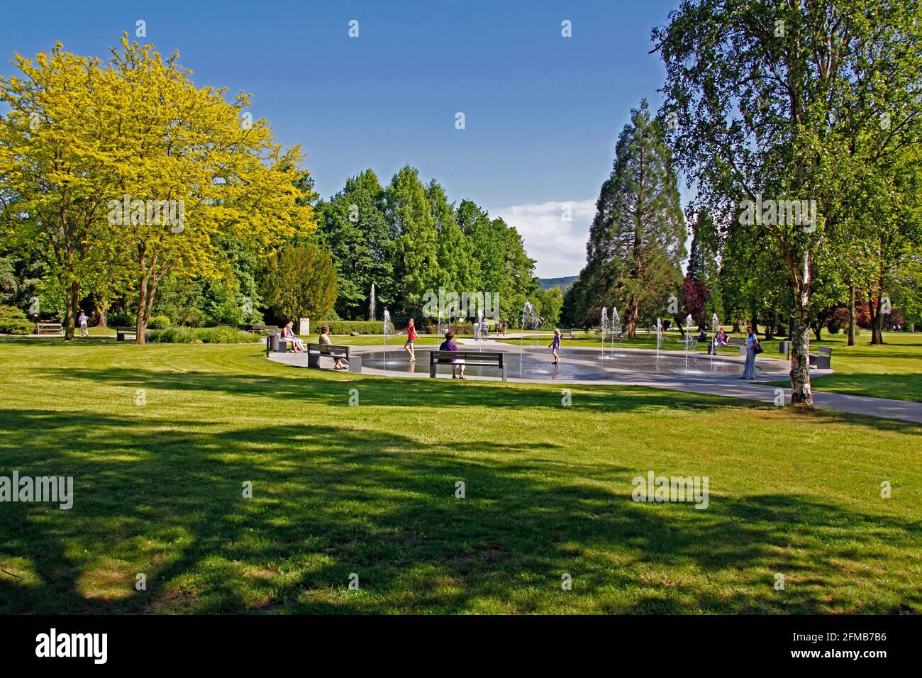 Kurpark, Brunnen, Kurgäste, Bad Soden-Salmünster, Hessen, Deutschland ...