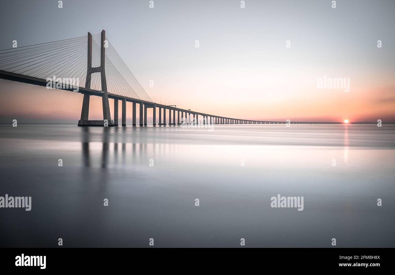 Die längste Brücke Europas: Vasco da Gama. Stockfoto