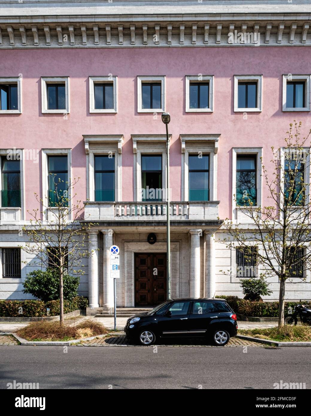 Italienische Botschaft, Hiroshimastrasse 1, Tiergarten-Berlin, Deutschland. . Entworfen Architekt Friedrich Hetzelt & gebaut 1938-41. Stockfoto