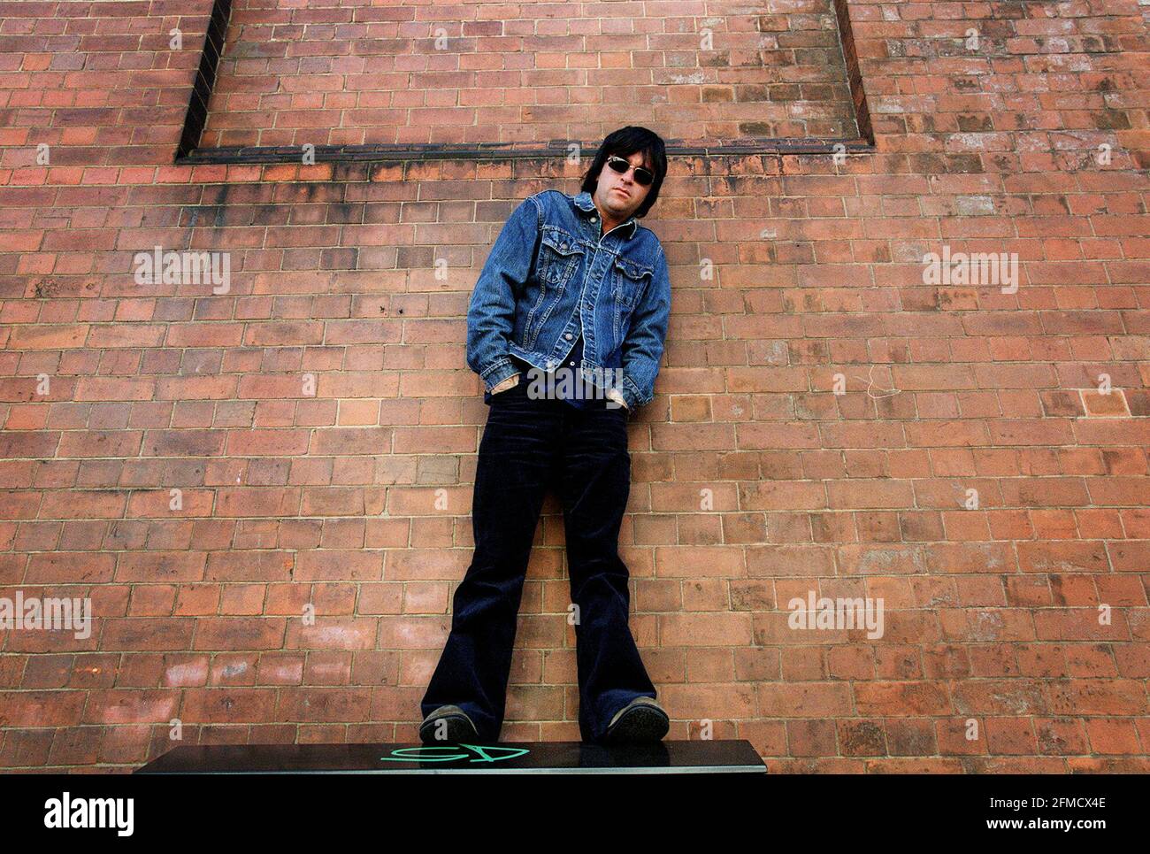 JOHNNY MARR IN NORTH LONDON AUG 2000 Stockfoto