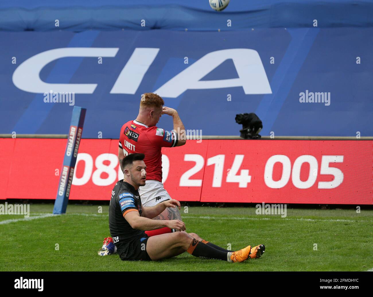 Harvey Livett von Salford Red Devils feiert den zweiten Spielversuch seiner Seite während des Viertelfinalspiels des Betfred Challenge Cup im Emerald Headingley Stadium, Leeds. Bilddatum: Samstag, 8. Mai 2021. Stockfoto