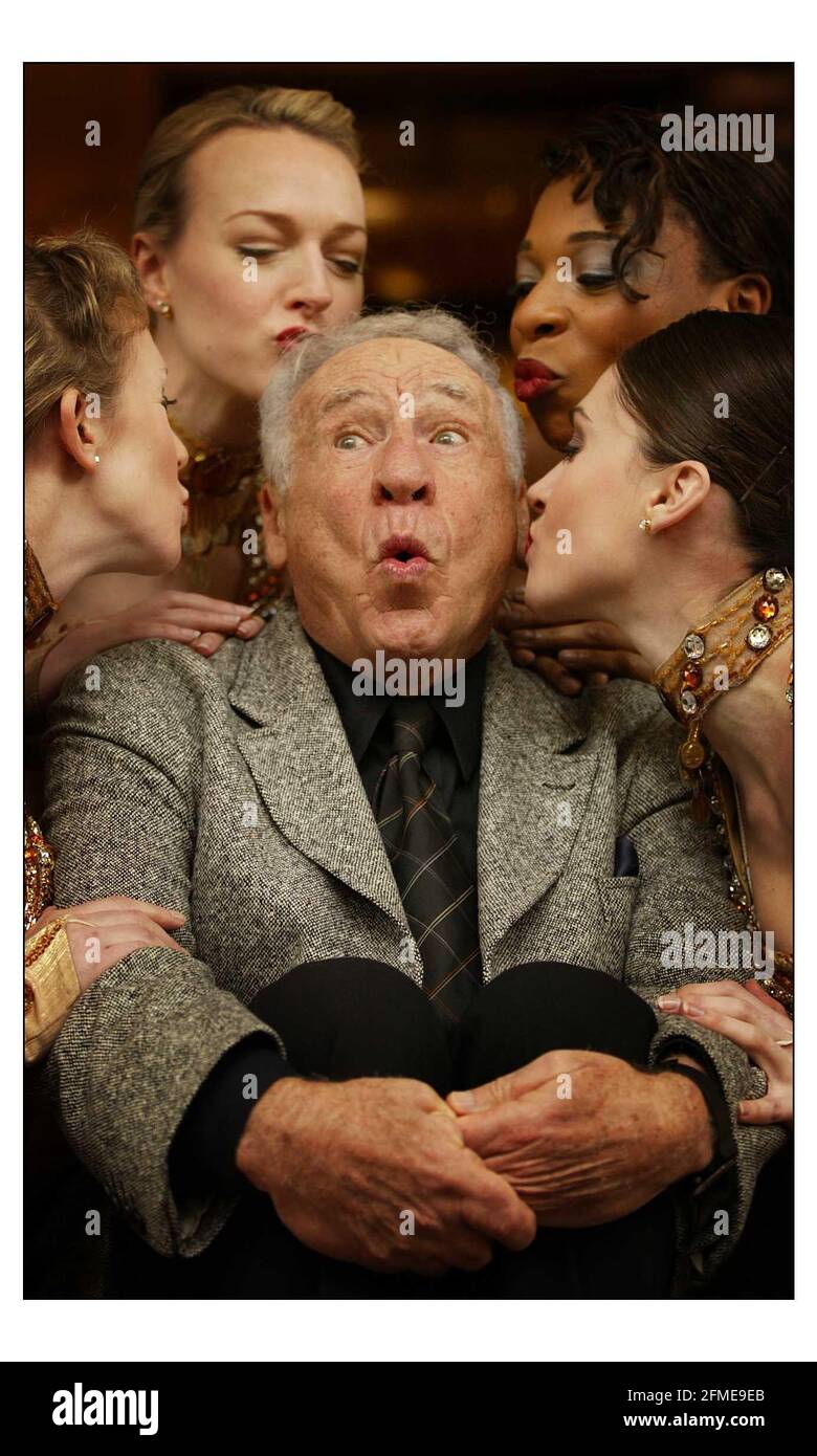 Die Produzenten von Mel Brooks werden im Theater eröffnet Royal Drury Lane am Dienstag, 9. November 2004 und wird Seien Sie starren Richard Dreyfuss und Lee Evans.pic David Sandison 2/2/2004 Stockfoto