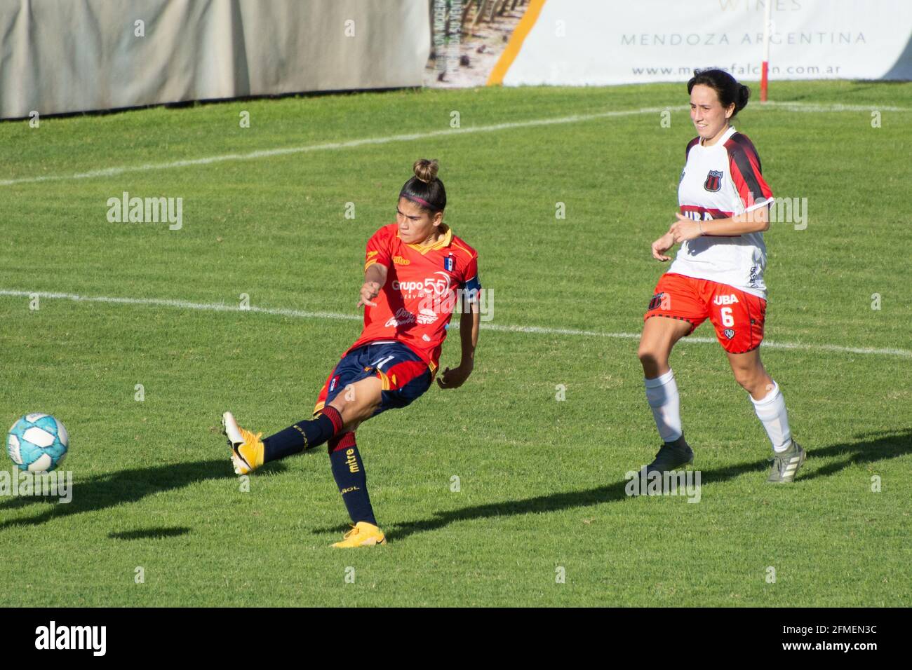 Buenos Aires, Argentinien. Mai 2021. Laura Romero (#11 Español) während des Spiels zwischen Defensores de Belgrano und Deportivo Español im Juan Pasquale Stadium in Nuñez, Buenos Aires, Argentinien. Kredit: SPP Sport Pressefoto. /Alamy Live News Stockfoto