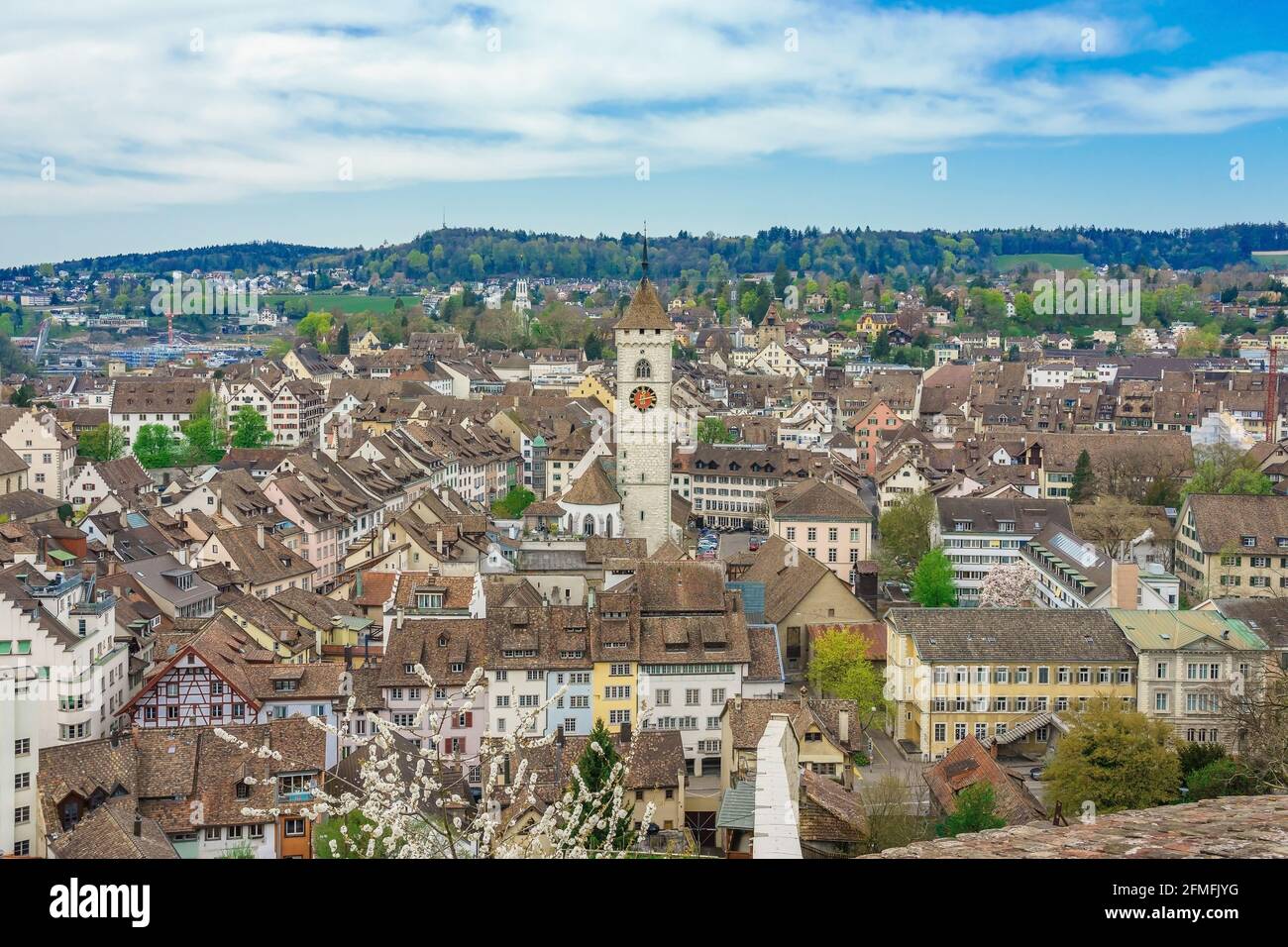 Panoramablick auf die Altstadt von Schaffhausen, Schweiz von der Festung Munot. Kanton Schaffhausen in der Nordschweiz Stockfoto