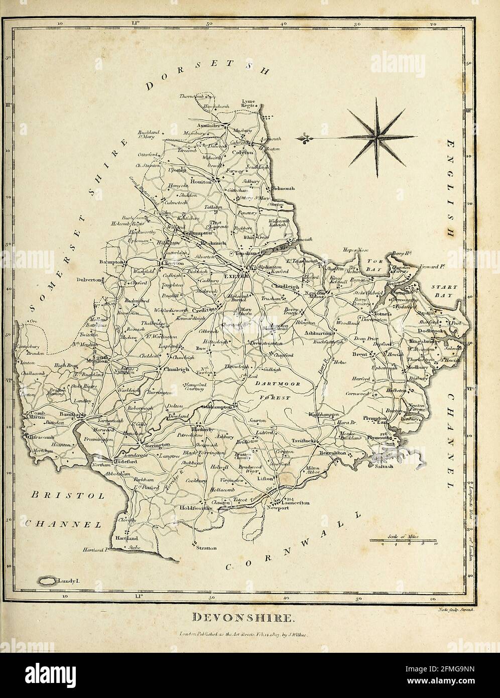 Devon (auch bekannt als Devonshire) ist eine Grafschaft von England, die vom Bristol-Kanal im Norden bis zum Englischen Kanal im Süden reicht. Es ist Teil von Südwestengland, begrenzt durch Cornwall im Westen, Somerset im Nordosten und Dorset im Osten. Die Stadt Exeter ist die Kreisstadt. Die Grafschaft umfasst die Bezirke East Devon, Mid Devon, North Devon, South Hams, Teignbridge, Torridge und West Devon. Plymouth und Torbay sind geografisch jeweils Teil von Devon, werden aber als einheitliche Behörden verwaltet.[Kupferstich aus der Encyclopaedia Londinensis oder, Universal dict Stockfoto