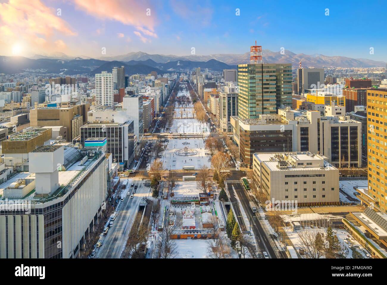 Sapporo City Downtown Skyline Stadtbild von Hokkaido Japan bei Sonnenuntergang Stockfoto