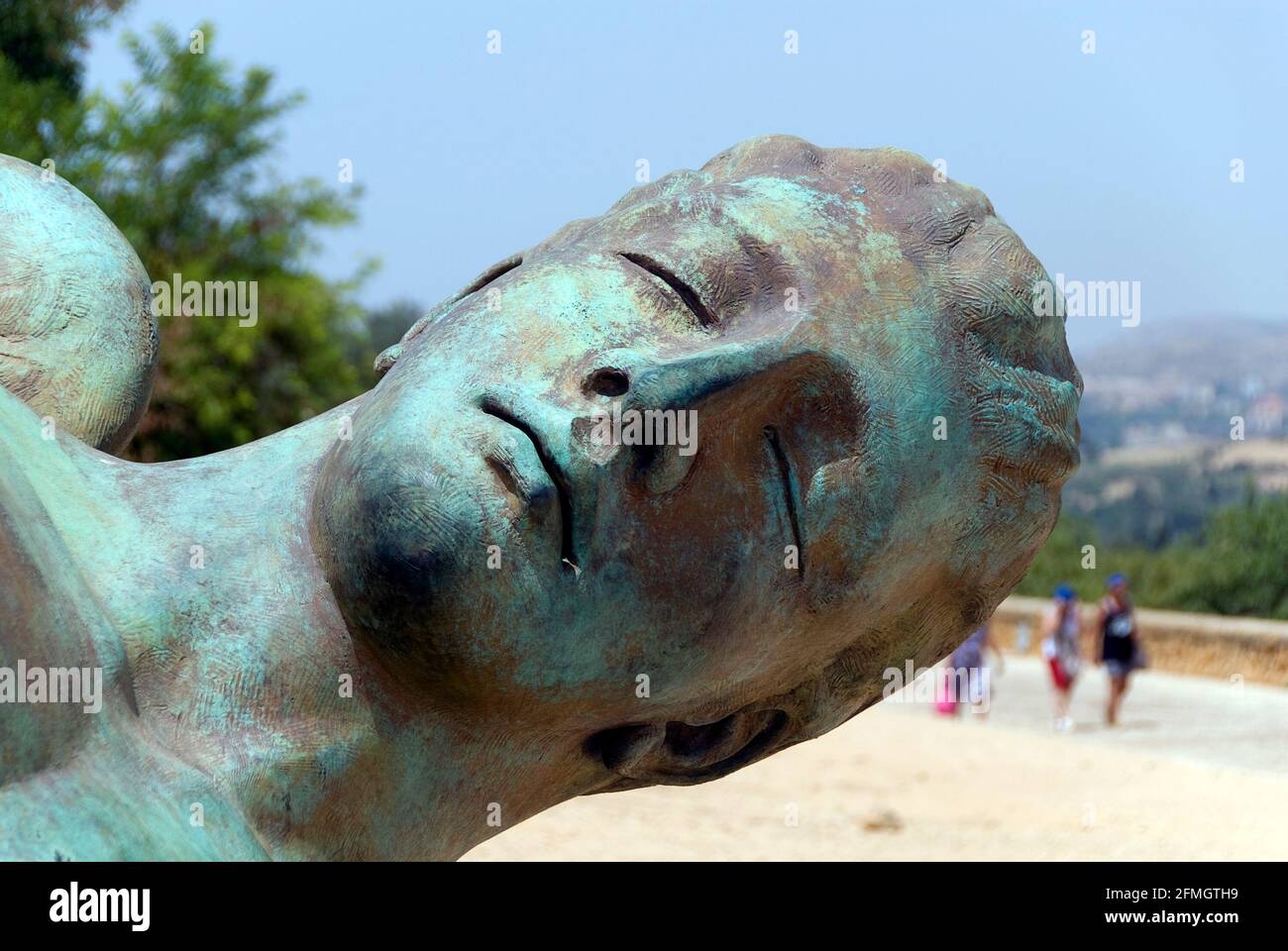 Kopf der Bronzestatue von Icarus, im Tal der Tempel, Agrigento (Sizilien) Stockfoto