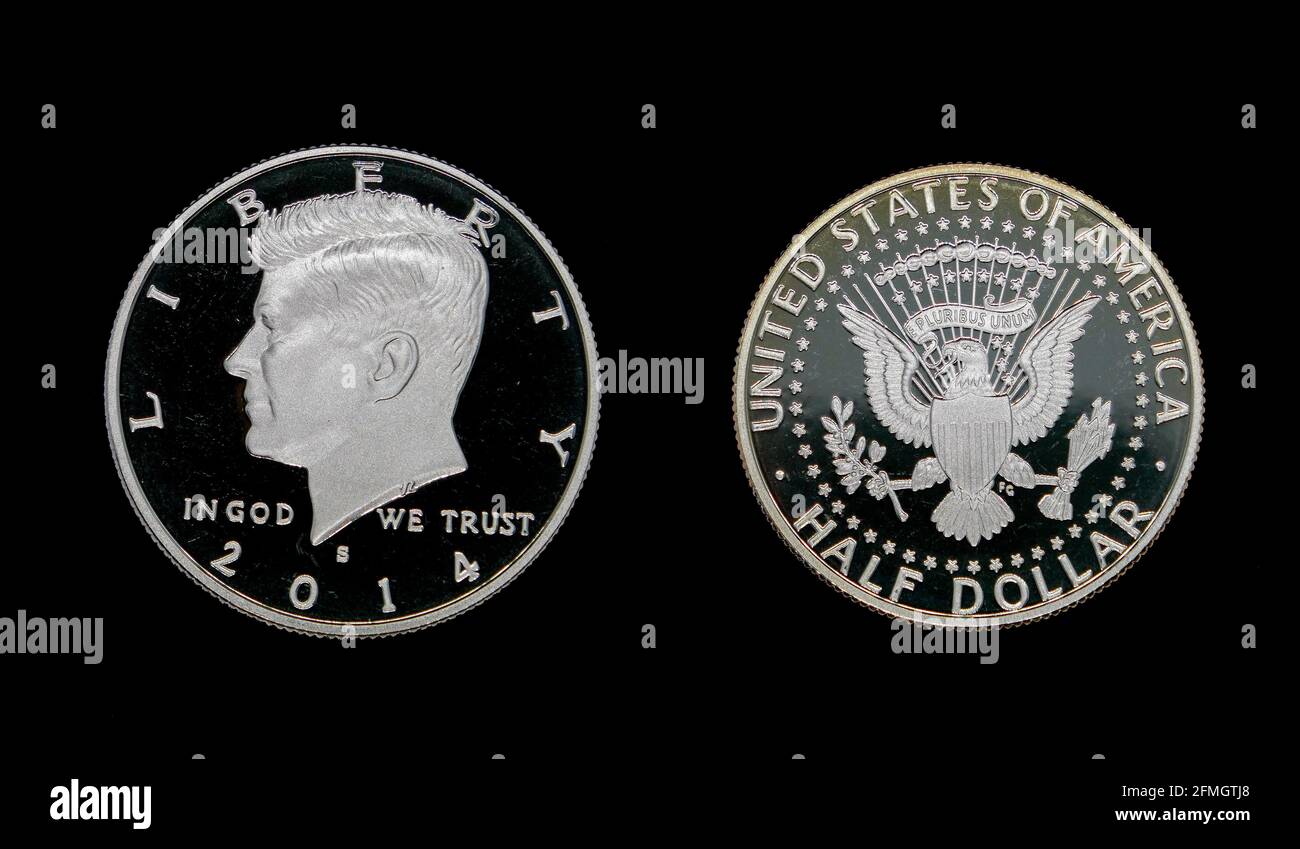 Half Dollar Coin fünfzig Cent isolieren auf schwarzem Hintergrund. John F. Kennedy Stockfoto
