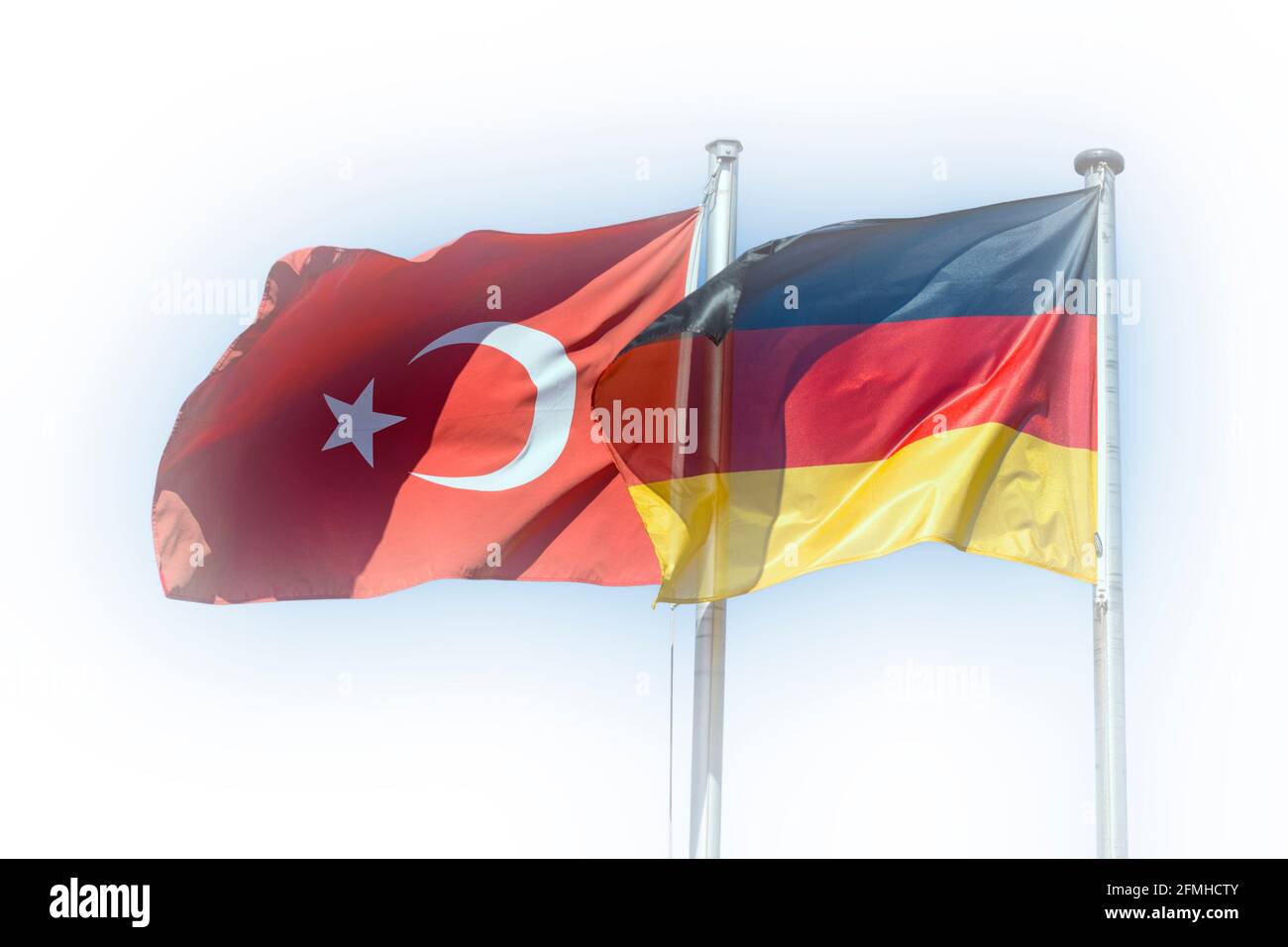 Staatsflaggen von Deutschland und der Türkei, symbolisches Bild für die deutsch-türkischen Beziehungen Stockfoto