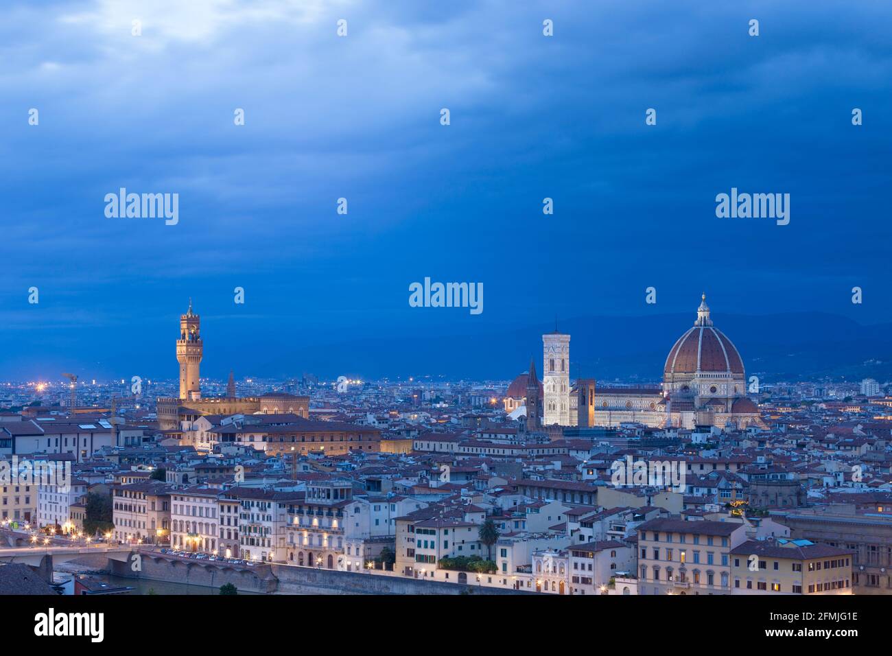 Blick auf Florenz in der Abenddämmerung, Italien Stockfoto