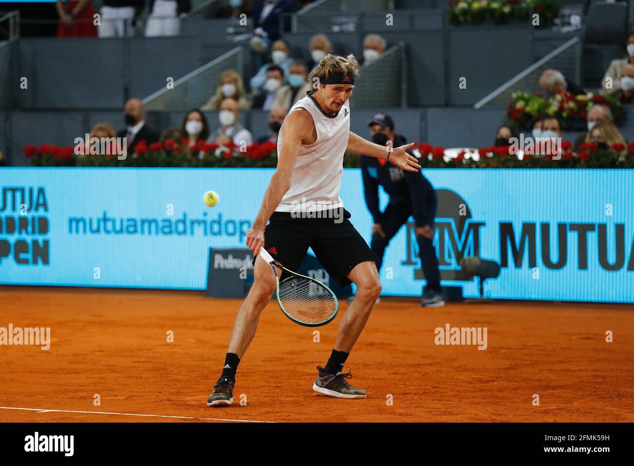 Madrid, Spanien. Mai 2021. Alexander Zverev (GER) Tennis : Alexander Zverev aus Deutschland im Einzel-Finale gegen Matteo Berrettini aus Italien beim ATP Masters 1000 'Mutua Madrid Open Tennis Turnier' bei der Caja Magica in Madrid, Spanien. Quelle: Mutsu Kawamori/AFLO/Alamy Live News Stockfoto