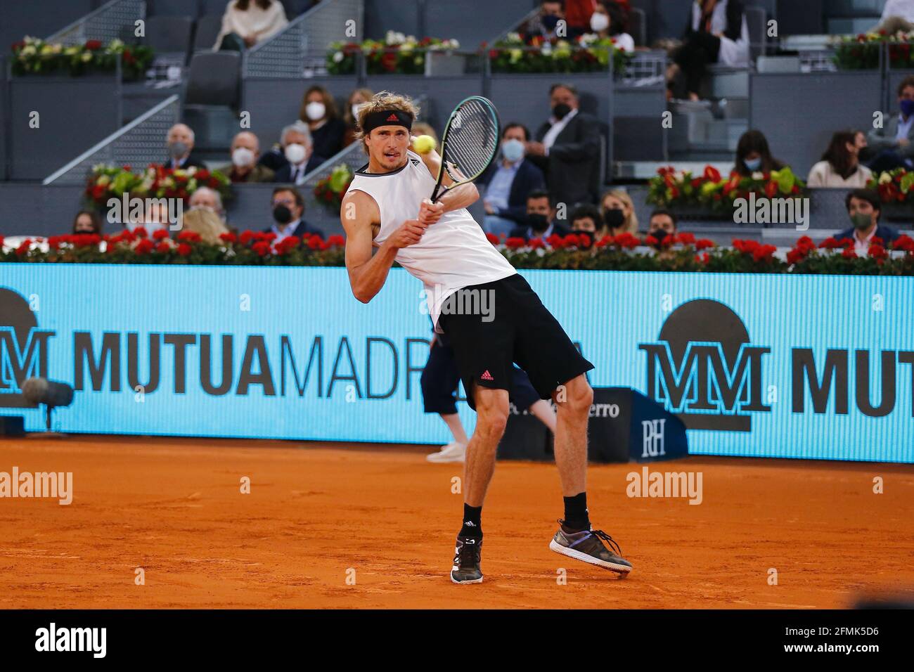 Madrid, Spanien. Mai 2021. Alexander Zverev (GER) Tennis : Alexander Zverev aus Deutschland im Einzel-Finale gegen Matteo Berrettini aus Italien beim ATP Masters 1000 'Mutua Madrid Open Tennis Turnier' bei der Caja Magica in Madrid, Spanien. Quelle: Mutsu Kawamori/AFLO/Alamy Live News Stockfoto