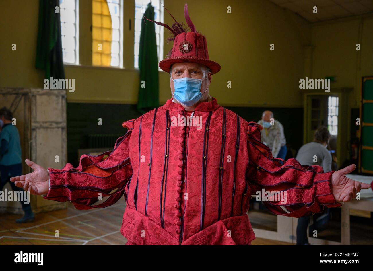 Alford House, London, Großbritannien. 10 Mai 2021. Proben finden im Zentrum von London für die Grange Park Opera Surrey-Produktion von Verdis Comic-Oper Falstaff mit Bryn Terfel in der Probe statt. Die Oper beginnt am 10. Juni im Grange Park in Surrey und ist ausverkauft. Quelle: Malcolm Park/Alamy Live News. Stockfoto