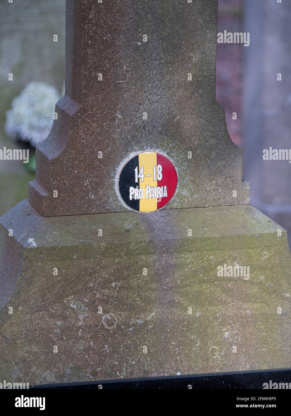 Belgischer Grabstein des Ersten Weltkriegs 1914 - 1918 Mit der Aufschrift Pro Patria, die für das Vaterland bedeutet Stockfoto