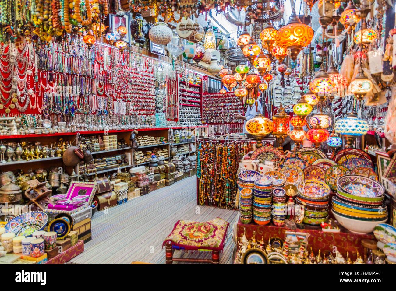 Shop in Muttrah Souq in Muscat, Oman Stockfotografie - Alamy