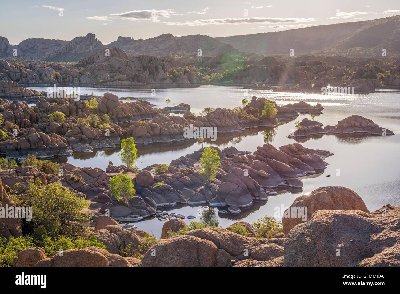 Watson Lake an einem Frühlingsmorgen. Prescott, Arizona, USA. Stockfoto