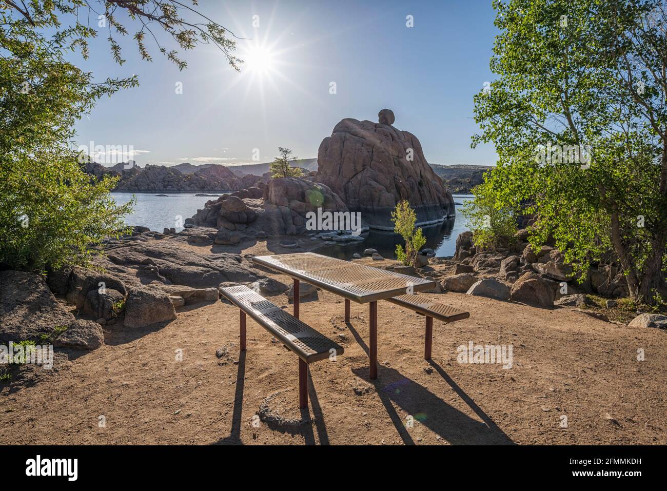 Watson Lake an einem Frühlingsmorgen. Prescott, Arizona, USA. Stockfoto