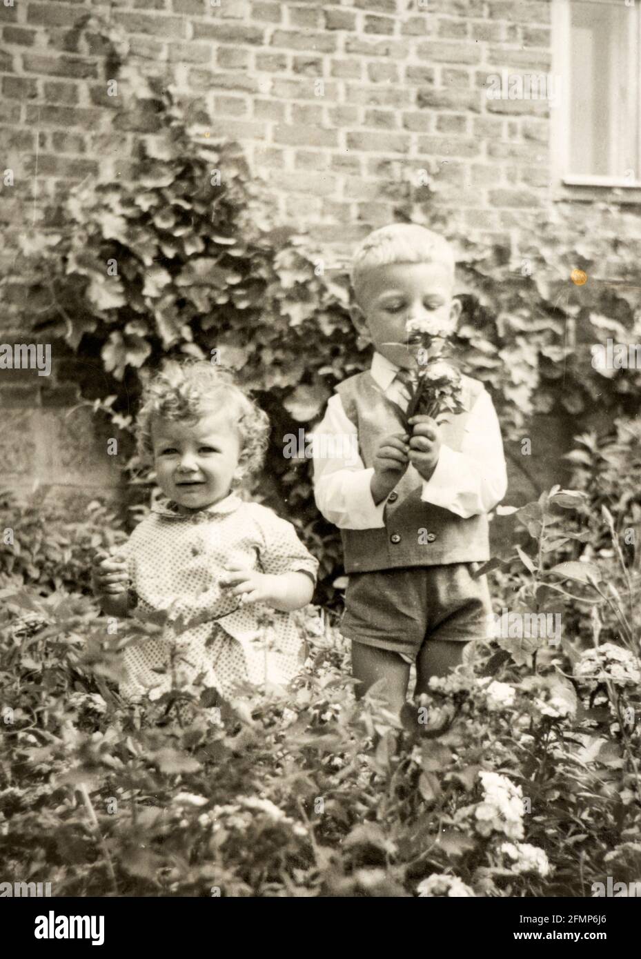 1970er jahre kinder Fotos und Bildmaterial in hoher Auflösung Alamy