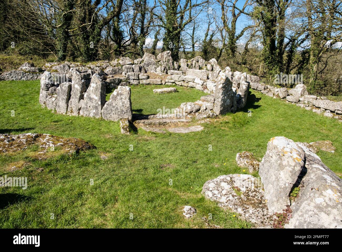 Din Lligwy (Din Llugwy) Besiedlung Reste einer keltischen Hütte Kreis Hof zurück bis in die Römerzeit zurückgeht. Moelfre, Isle of Anglesey, Wales, Großbritannien, Großbritannien Stockfoto