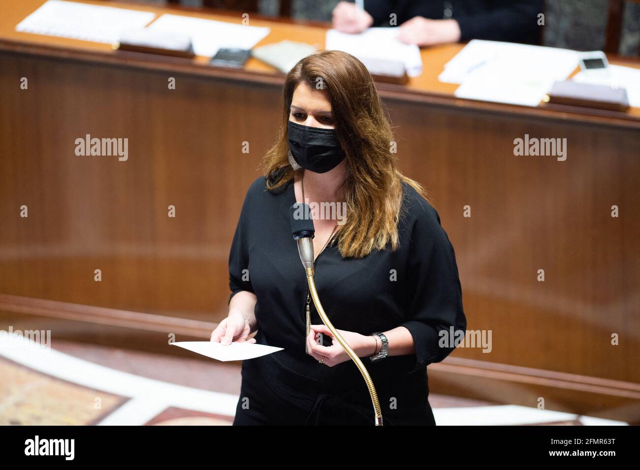 Die der Innenministerin Marlene Schiappa beigeordnete französische Staatsbürgerschaftsministerin spricht während einer Fragestunde an die Regierung bei der Nationalversammlung in Paris am 11. Mai 2021. Foto von Raphael Lafargue/ABACAPRESS.COM Stockfoto