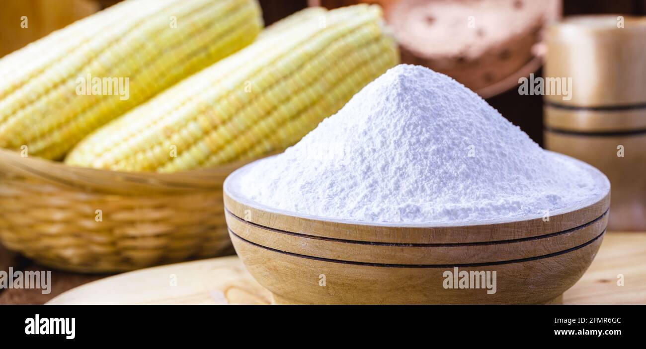Maisstärke ist das Maismehl, das beim Kochen zur Zubereitung von Cremes als Verdickungsmittel verwendet wird Stockfoto