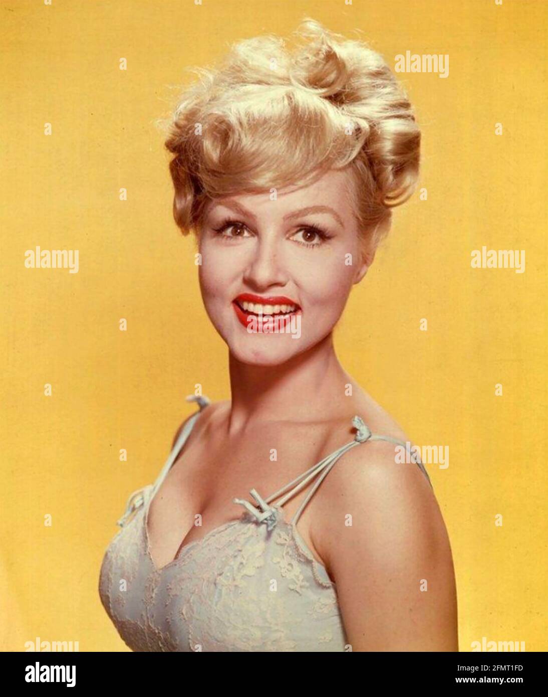 Julie newmat -Fotos und -Bildmaterial in hoher Auflösung – Alamy