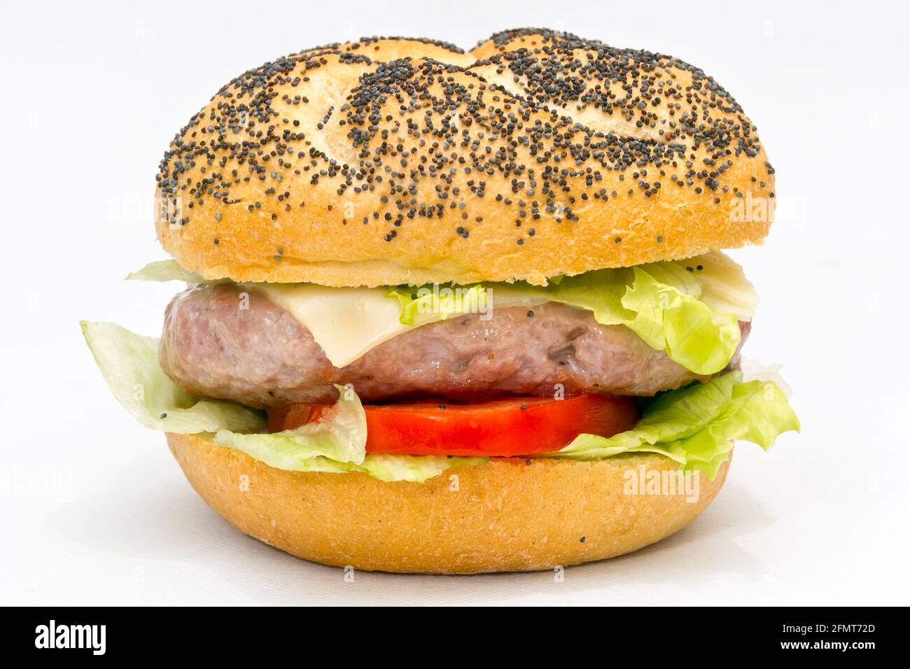 Großes Sandwich isoliert auf weißem Brot mit Mohn Stockfoto