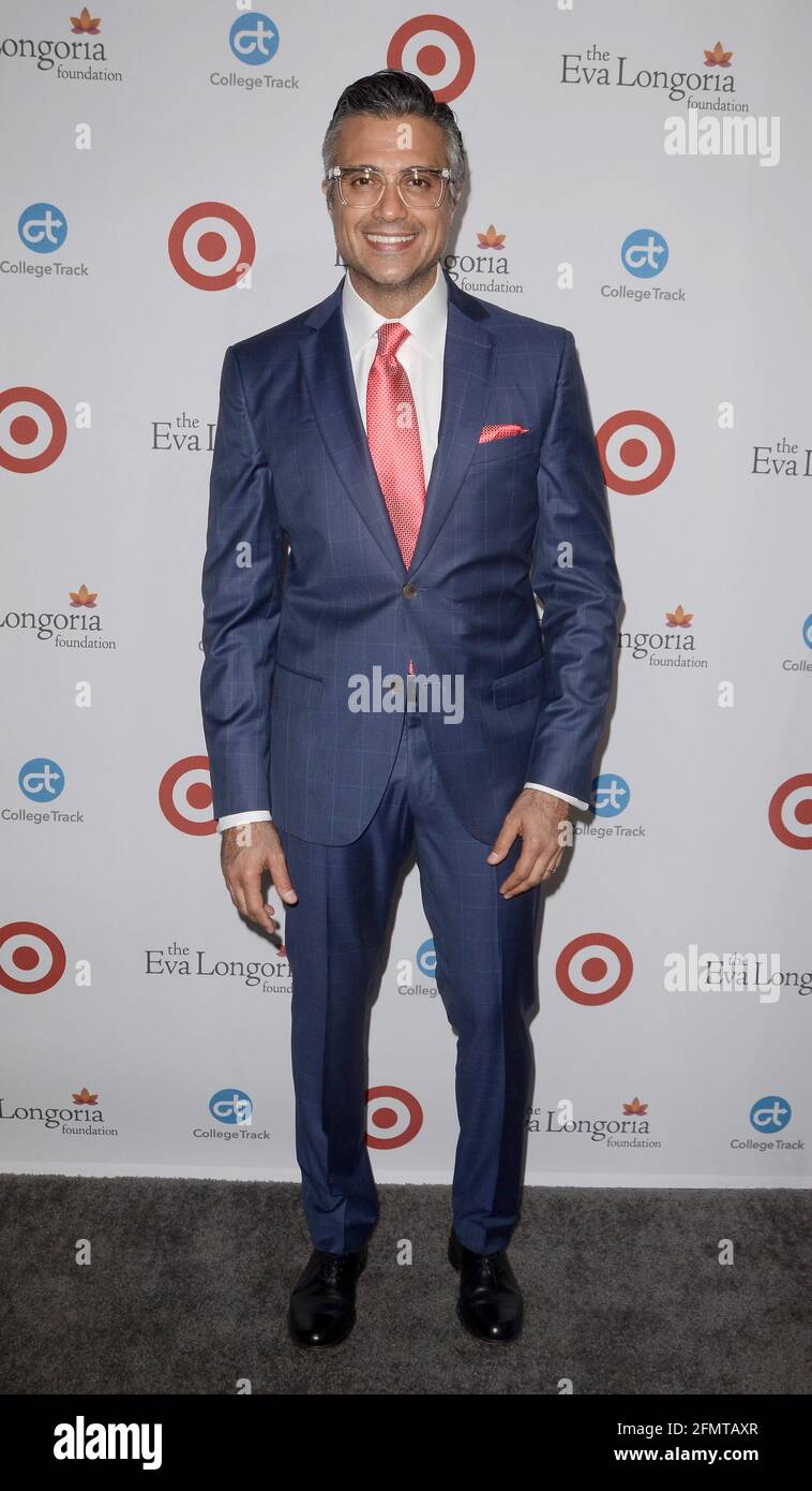 LOS ANGELES - Okt 12: Jaime Camil beim jährlichen Abendessen der Eva Longoria Foundation im Four Seasons Hotel am 12. Oktober 2017 in Beverly Hills, CA Stockfoto