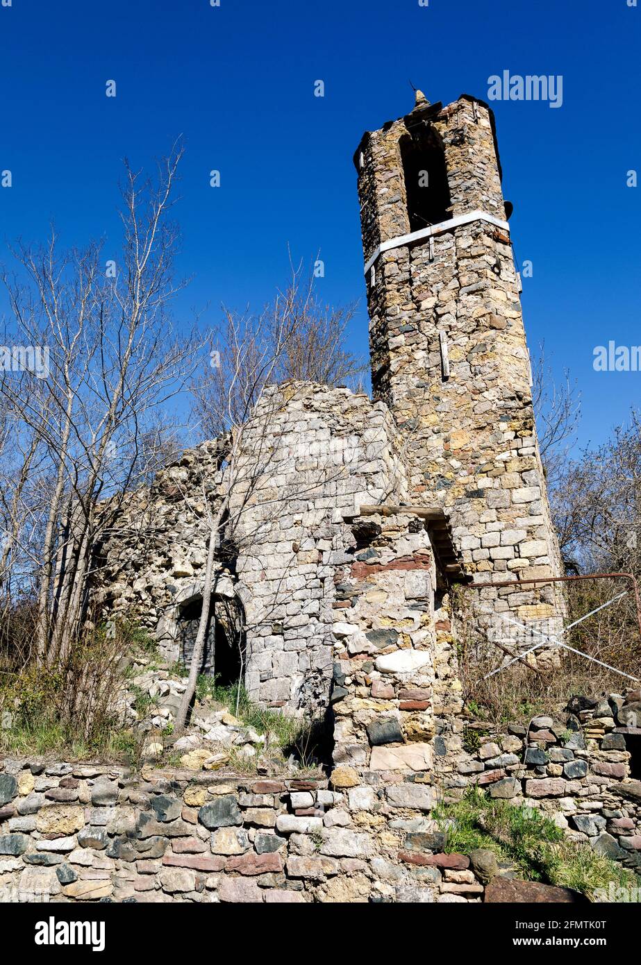 Die Kirche wurde dem Heiligen Stephan geweiht, in Castellon de Tor, Schloss von Tor, Spanien, Katalonien, gehört zu El Pont de Suert, Region Alta Ribagorza, prov Stockfoto