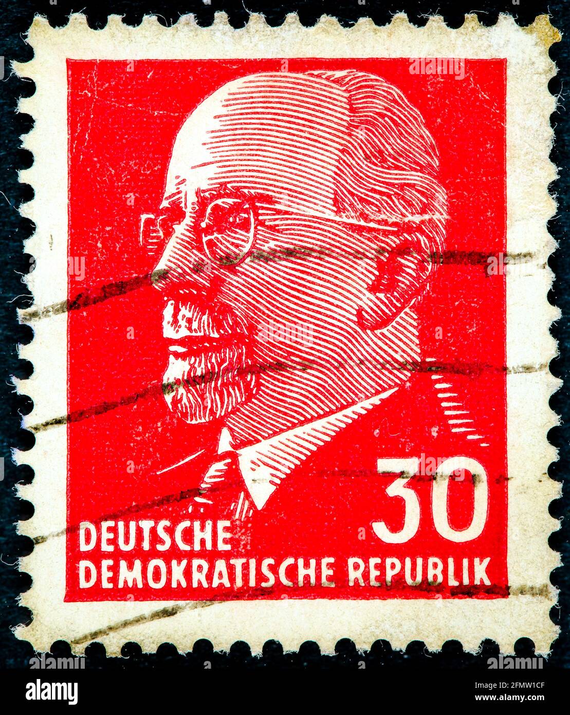 DDR - UM 1961: Briefmarke gedruckt in der DDR zeigt den Vorsitzenden Walter Ulbricht (kommunistischer Politiker, erster Secretar Stockfoto