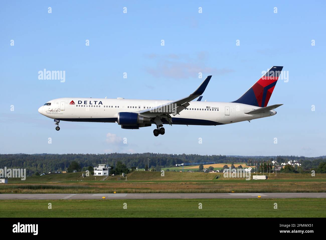 Delta Boeing 767 Stockfotos und -bilder Kaufen - Alamy