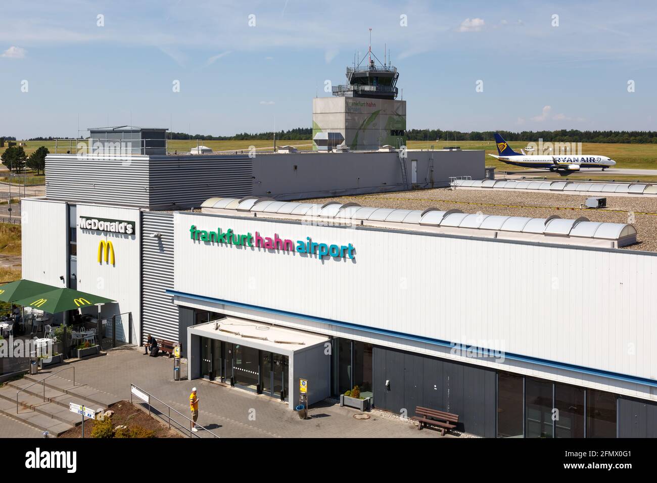 Lautzenhausen, Deutschland – 27. Juli 2018: Terminal am Flughafen Frankfurt Hahn (HHN) in Deutschland. Stockfoto