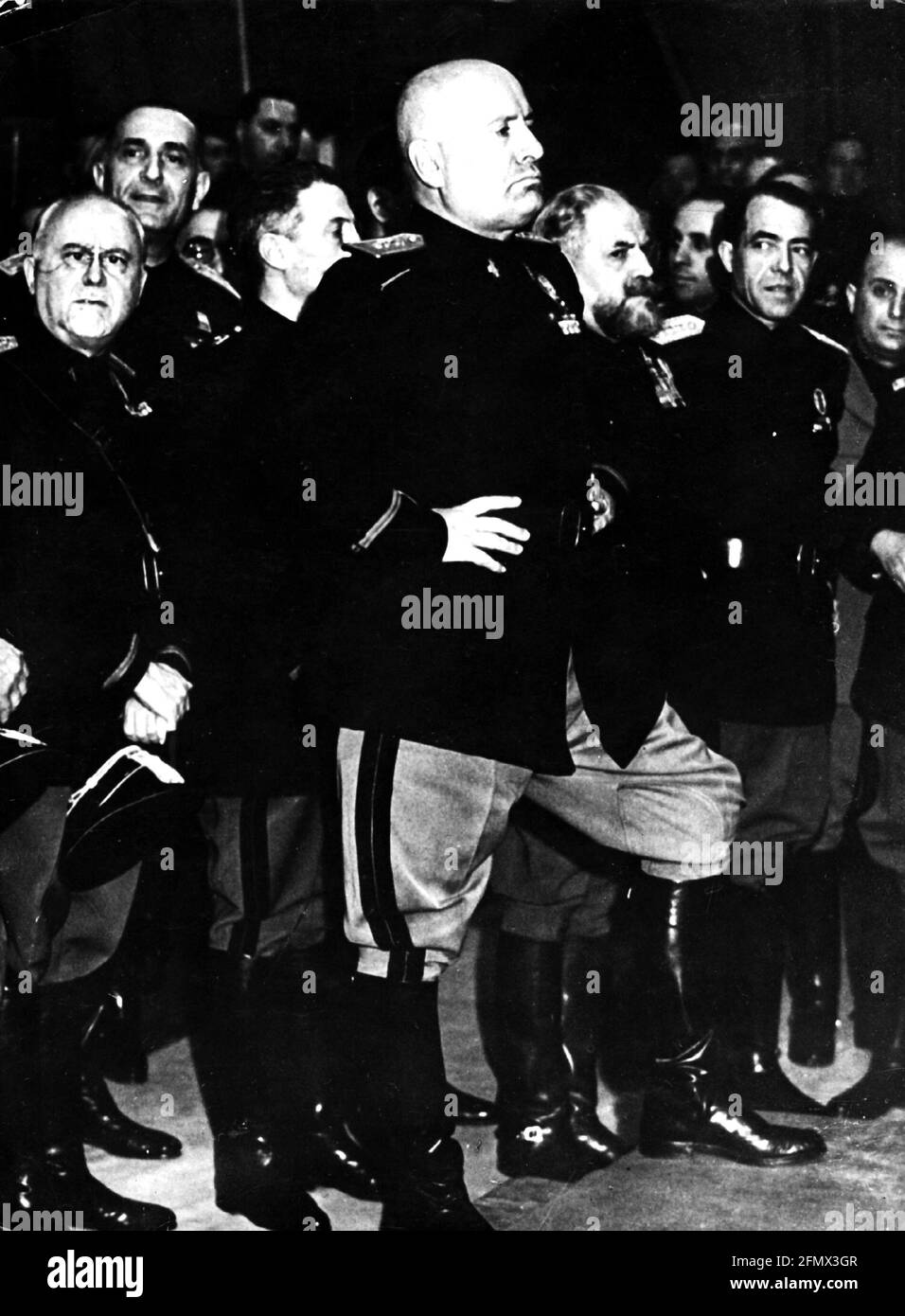 Mussolini, Benito, 29.7.1883 - 28.4.1945, italienischer Politiker, Premierminister 30.10.1922 - 25.7.1943, volle Länge, 1930er Jahre, NUR REDAKTIONELLE VERWENDUNG Stockfoto