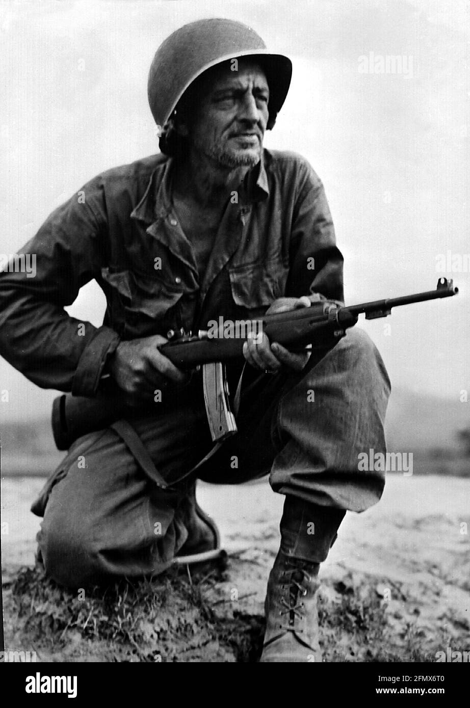 Ereignisse, Koreakrieg 1950 - 1953, US-Soldat mit halbautomatischem Karabiner M1, 1950, Gewehr, Uniform, ZUSÄTZLICHE RECHTE-FREIGABE-INFO-NICHT-VERFÜGBAR Stockfoto