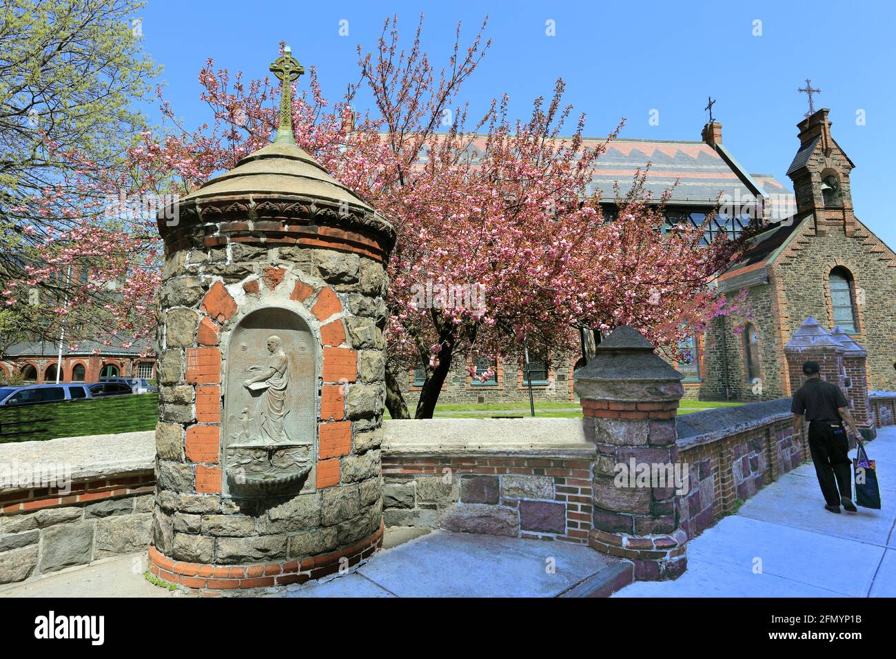 Historische St. Johns Episcopal Church Getty Square Yonkers New York Stockfoto