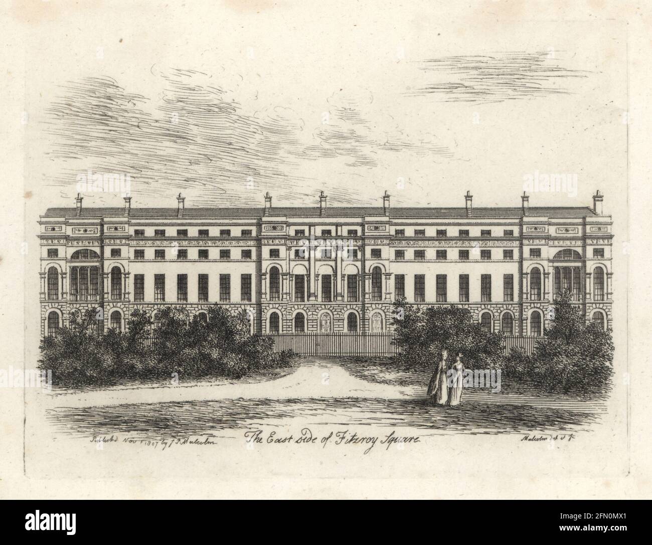 East Side of Fitzroy Square, London, 1807. Neoklassizistische Häuser mit Blick auf Portland-Stein, erbaut 1798 vom Architekten Robert Adam. Kupferstich gezeichnet und gestochen von James Peller Malcolm aus seinen Anekdoten der Manners and Customs of London im 18. Jahrhundert, Longman, Hurst, London, 1808. Malcolm (1767-1815) war ein amerikanisch-englischer Topograph und Kupferstecher, Fellow der Society of Antiquaries. Stockfoto